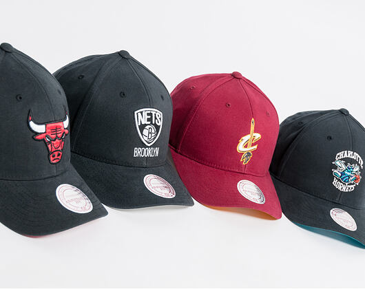 Kšiltovka Mitchell & Ness Flexfit 110 Flex-Snap Low Pro Cleveland Cavaliers Burgundy/Yellow Snapback