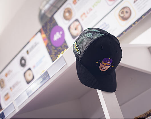 Kšiltovka Donuter Frajer Trucker Black Snapback
