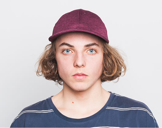 Kšiltovka New Era Shadow Tech Heather FORTY9 Maroon Strapback