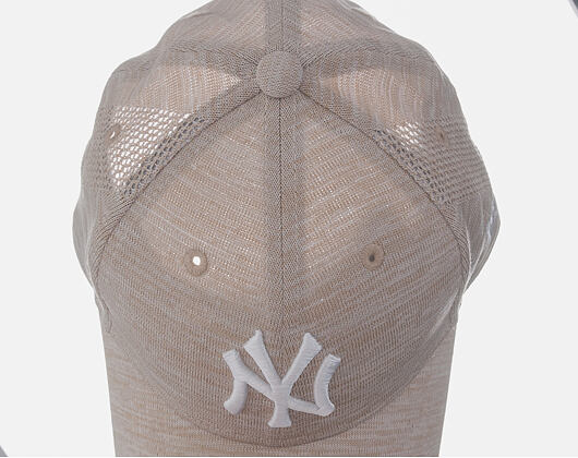 Kšiltovka New Era Engineered Fit New York Yankees 9FORTY Strapback Stone / Optic White