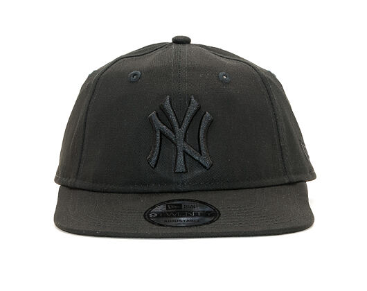 Kšiltovka New Era 9TWENTY New York Yankees Essential Packable Black/Black Strapback