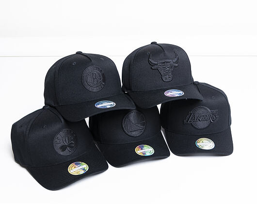 Kšiltovka Mitchell & Ness Boston Celtics 217 Curved Black Snapback