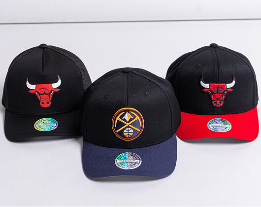 Kšiltovka Mitchell & Ness Chicago Bulls INTL285 2 TONE 110