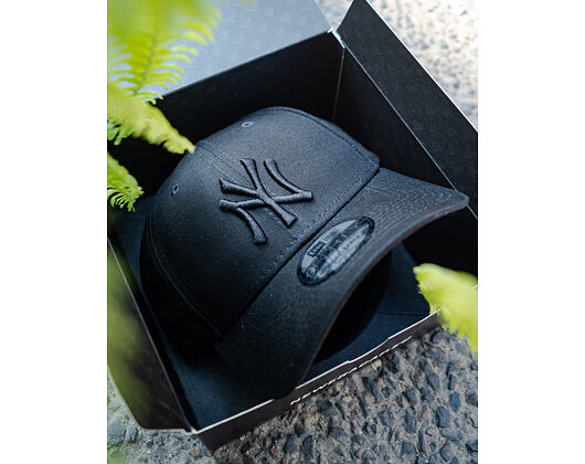 Kšiltovka New Era 9FORTY Snapback New York Yankees Black / Black
