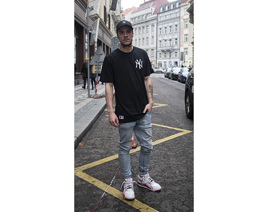 Triko New Era New York Yankees Far East Black