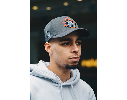 Kšiltovka Mitchell & Ness Toronto Raptors 463 Charcoal Eazy 110
