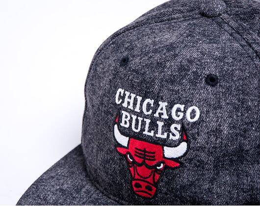 Kšiltovka Mitchell & Ness Rise Snapback Chicago Bulls Black