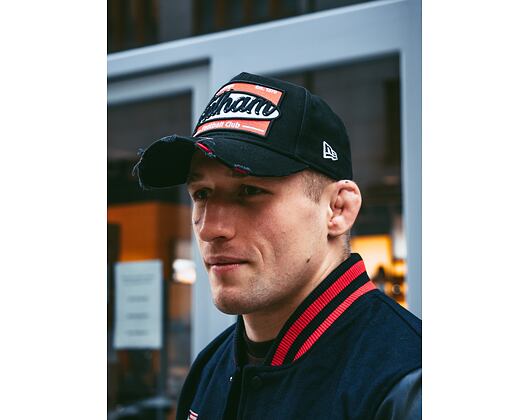 Kšiltovka New Era 9FORTY A-Frame Oversized Patch Fulham FC Snapback Black / Scarlet