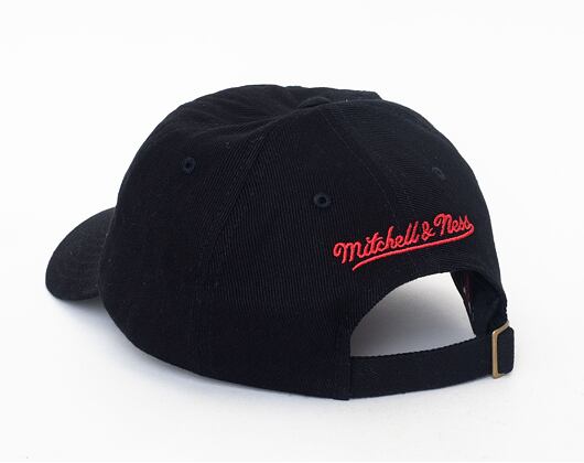 Kšiltovka Mitchell & Ness Stone Washed Champions Dad Hat Chicago Bulls Black