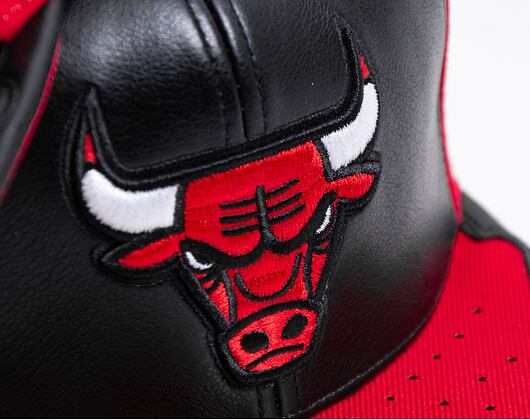Kšiltovka Mitchell & Ness - Day One Snapback - Chicago Bulls - Black-Red