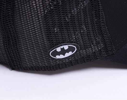 Kšiltovka Capslab DC Cmics - Batman Trucker Black & White - Black / White