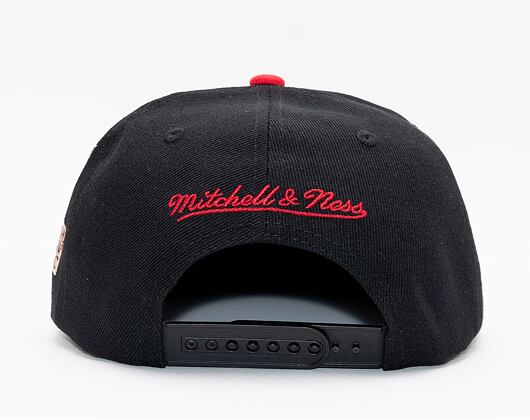 Kšiltovka Mitchell & Ness PATCH OVERLOAD SNAPBACK HWC MIAMI HEAT Black / Red