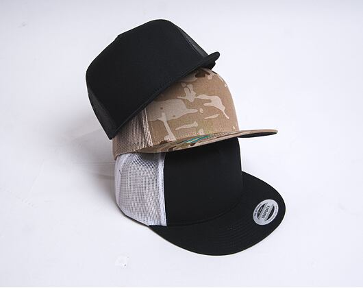 Kšiltovka Yupoong Classic Trucker 2-Tone Black / White