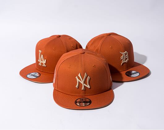 Kšiltovka New Era 9FIFTY MLB Side Patch New York Yankees Redwood / Oat Milk