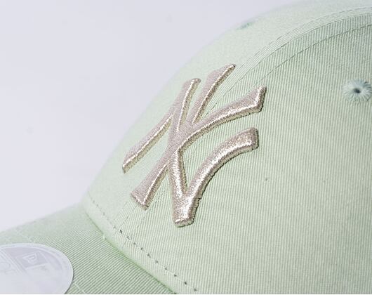 Dámská kšiltovka New Era 9FORTY Womens MLB Metallic Logo New York Yankees Soft Grass / Shiny Silver