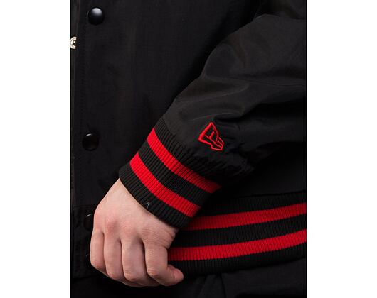 Bunda New Era Script Bomber Chicago Bulls Black / Red