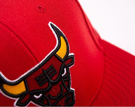 Kšiltovka Mitchell & Ness NBA Logo History Fitted Hwc Chicago Bulls Red