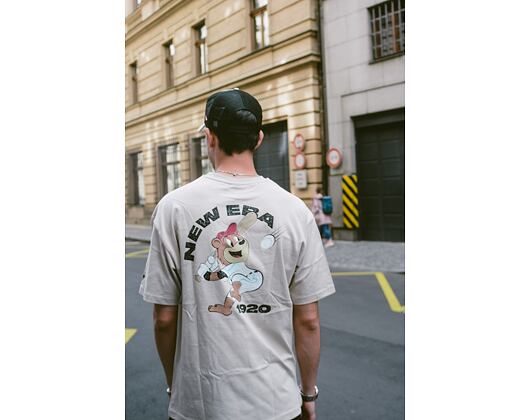 Triko New Era Character Graphic Oversized Tee Branded Stone / Black