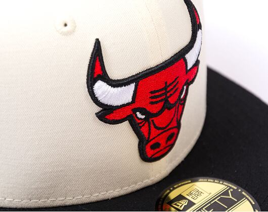 Kšiltovka New Era 59FIFTY NBA Championships Chicago Bulls White / Black