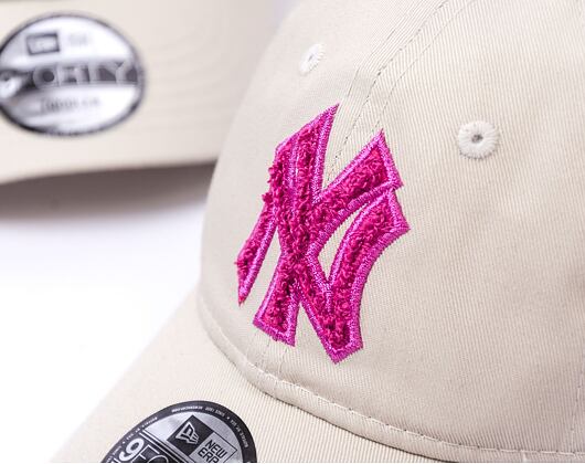 Dětská Kšiltovka New Era 9FORTY Kids MLB Boucle New York Yankees Stone / Pink