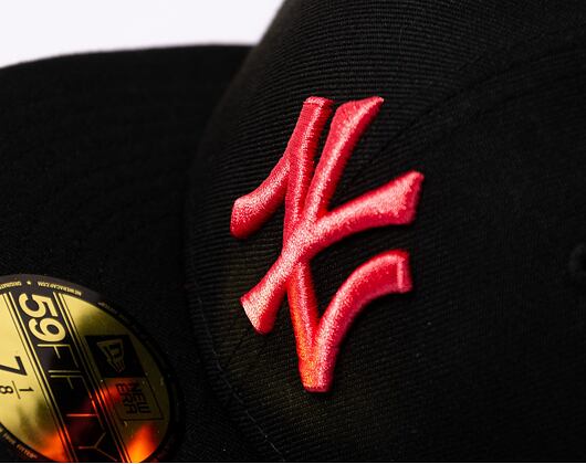 Kšiltovka New Era 59FIFTY MLB Style Activist New York Yankees Cooperstown Black / Lava Red