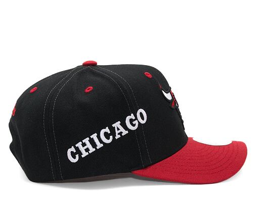 Kšiltovka Mitchell & Ness Overbite Pro Snapback Chicago Bulls Black