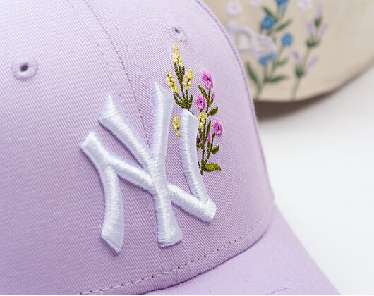 Dámská Kšiltovka New Era - MLB Floral Icon 9FORTY - NY Yankees - Lila