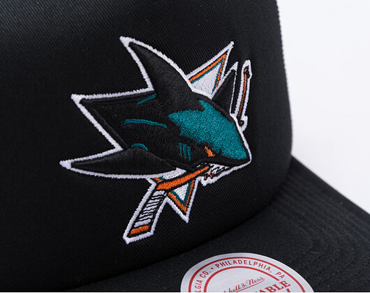 Kšiltovka Mitchell & Ness - Evergreen Trucker - San Jose Sharks - Black