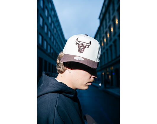 Kšiltovka Mitchell & Ness - NBA Fashion Basic 2T Pro - Chicago Bulls - Cream