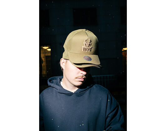 Kšiltovka Mitchell & Ness - NBA Fashion Basic Pro HWC - Milwaukee Bucks - Olive