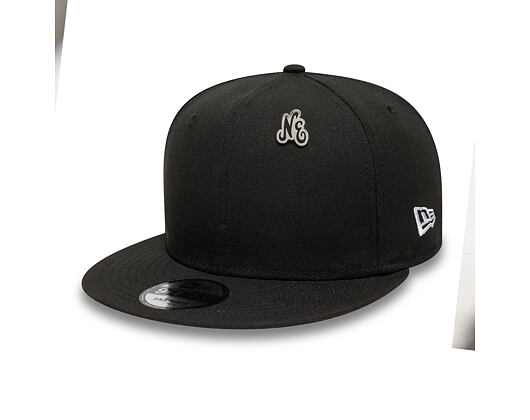 Připínáček New Era - Branded Cap Pin - Script - Silver