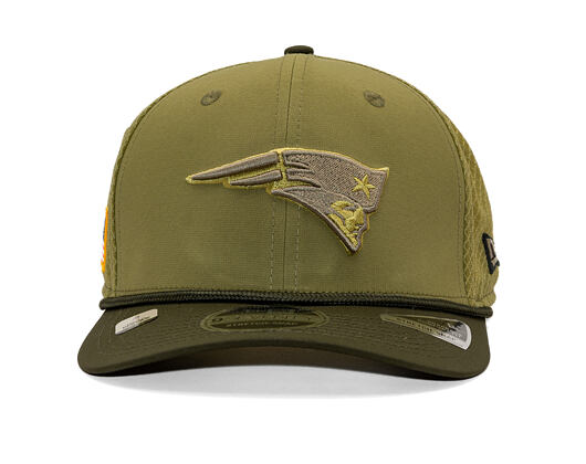 Kšiltovka New Era - NFL25 "Salute to Service" - 9SEVENTY Stretch-Snap - New England Patriots