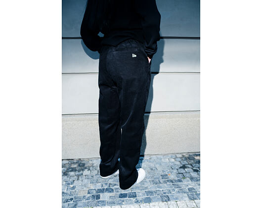 Kalhoty New Era - Branded Cord Chino Pants - Black