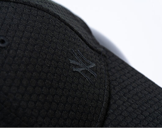 Kšiltovka New Era - MLB Flawless Mesh 9FORTY - NY Yankees - Black