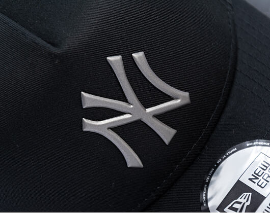 Kšiltovka New Era - MLB Metallic 9FORTY A-Frame - NY Yankees - Black