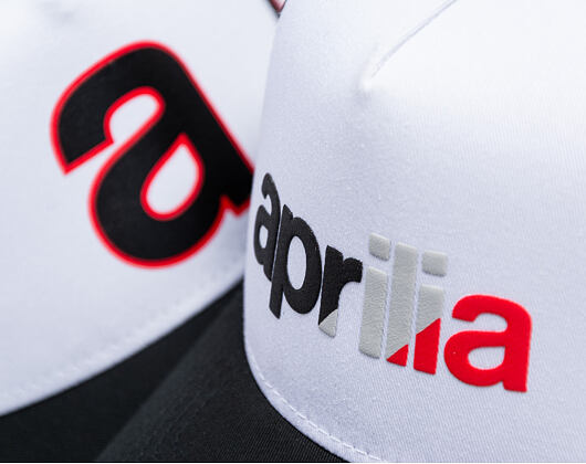 Kšiltovka New Era - Piagio Wordmark 9FORTY Trucker - Aprilia - Black