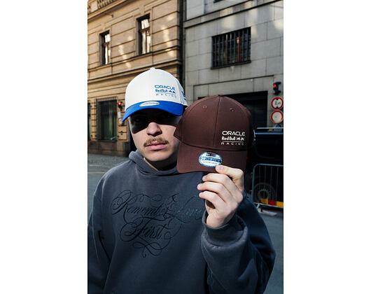 Kšiltovka New Era - F1 Seasonal 39THIRTY - Red Bull F1 - Chestnut Brown