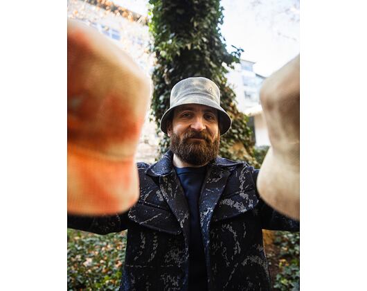 Klobouk Kangol - Tie Dye Knit Bucket - Coral Flame/Natural