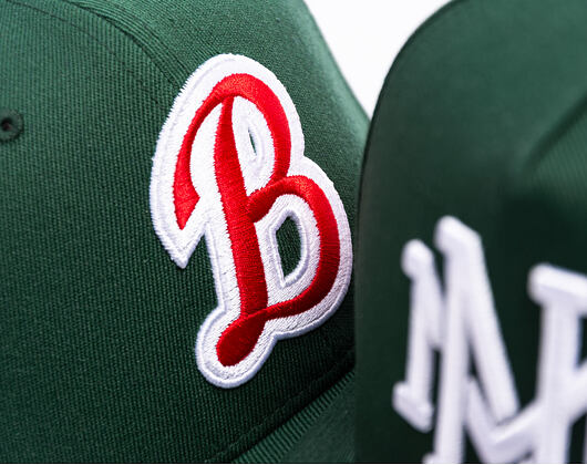 Kšiltovka Mitchell & Ness  - NBA First Letter Classic Red - Chicago Bulls - Dark Green