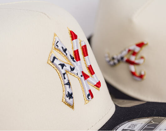Kšiltovka New Era - MLB "American Flag" 9FIFTY - NY Yankees - Chrome White