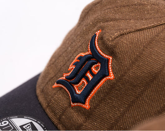 Kšiltovka New Era × Three Looms - Chestnut Pinstripe 9TWENTY A-Frame - Detroit Tigers