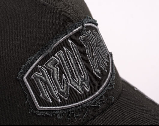 Kšiltovka New Era - Branded Distressed Patch 9FORTY A-Frame Trucker - Black