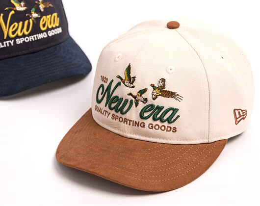 Kšiltovka New Era - Branded Suede Pre-Curved 9FIFTY - Cream / Deep Auburn