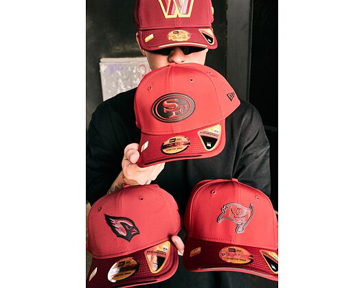 Kšiltovka New Era - NFL 2026 Sideline 9SEVENTY Stretch-Snap - Washington Commanders - Team Color