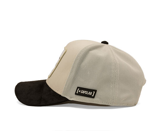 Kšiltovka Capslab - Looney Tunes Trucker - Bugs Bunny Line Art Suede Visor - Off White / Black