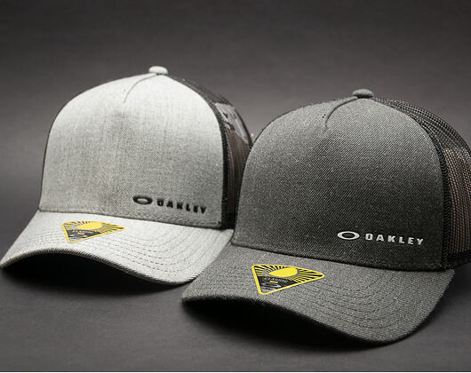 Kšiltovka Oakley Chalten Trucker Cap Black Jet