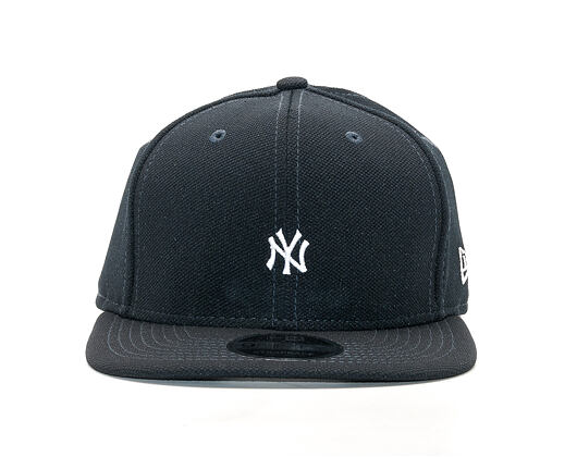 Kšiltovka New Era Border Edge Pique New York Yankees 9FIFTY Navy/White Strapback