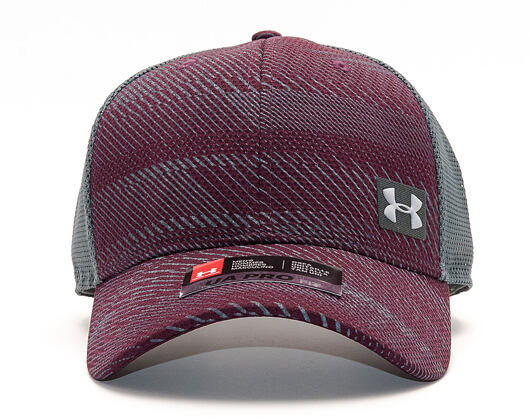 Kšiltovka Under Armour Blitz Trucker Raisin Red Snapback