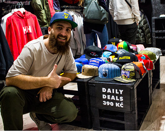 DAILY MYSTERIOUS DEAL - Náhodná Kšiltovka Stussy / The Hundreds / Undefeated za 390 Kč