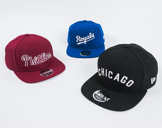 Kšiltovka New Era Classic Script Chicago White Sox 9FIFTY Black Snapback